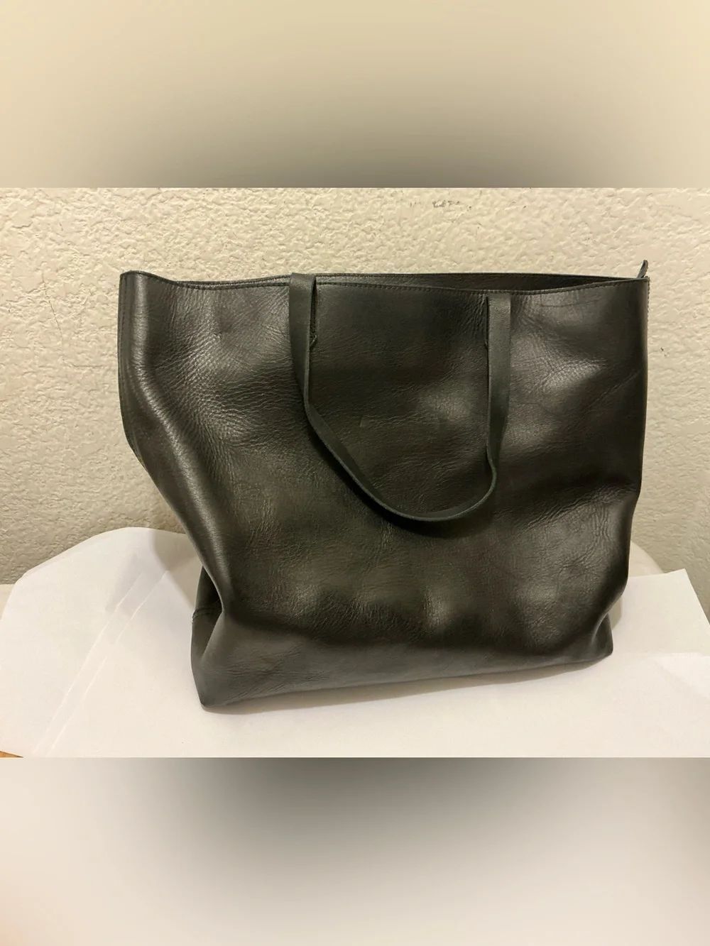Madewell Black Leather Tote Bag - Minimalist Everyday Carry top zip